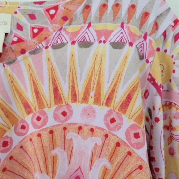 Chico's 3/4 Sleeve Vibrant Sunburst V-Neck Top Tee Women's 2 - Picture 3 of 4